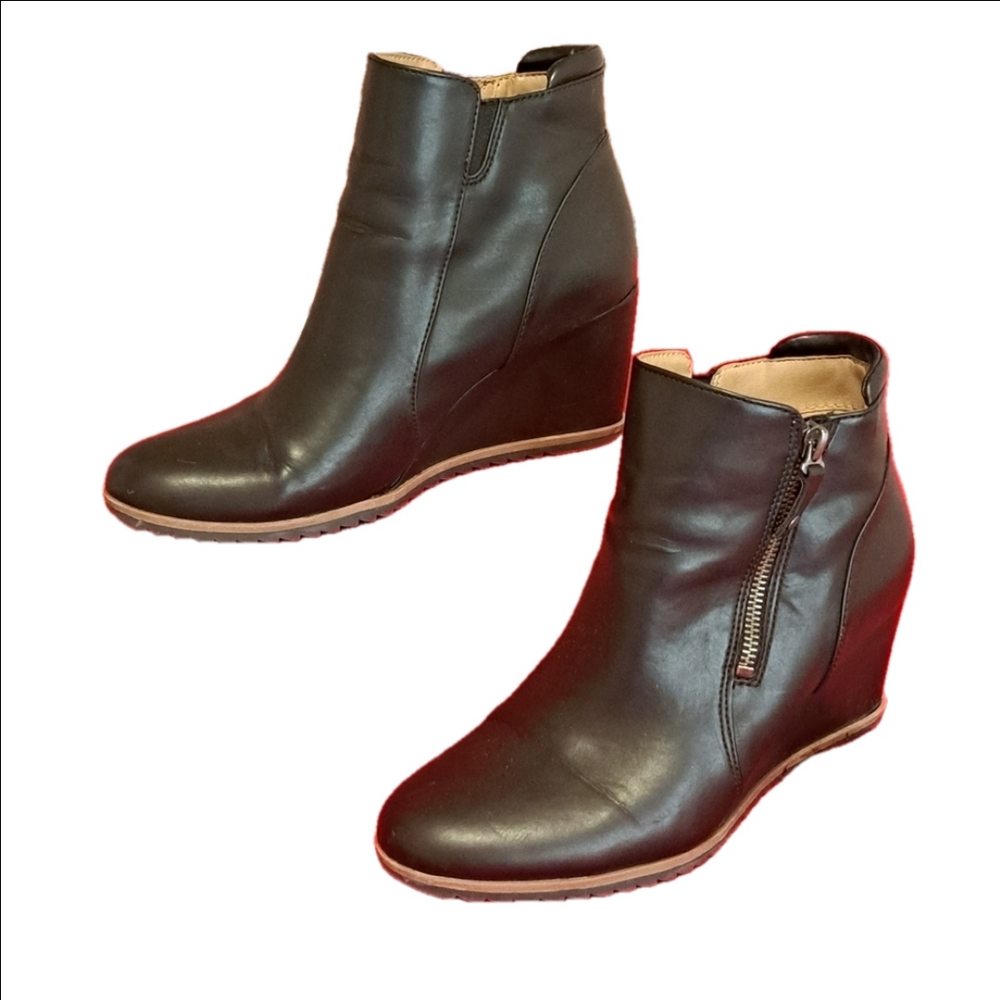 SOUL Naturalizer Haley  Nubuck Ankle Boots, Women's Size 8M